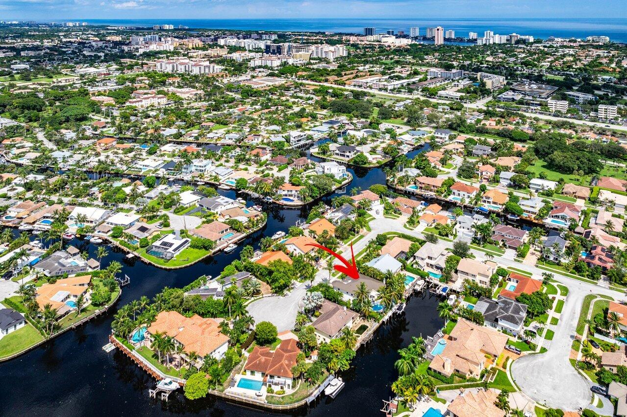 560 SW 15th Street