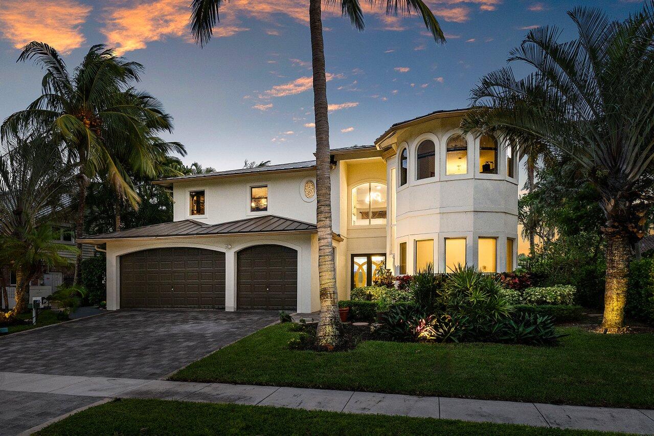 560 SW 15th Street
