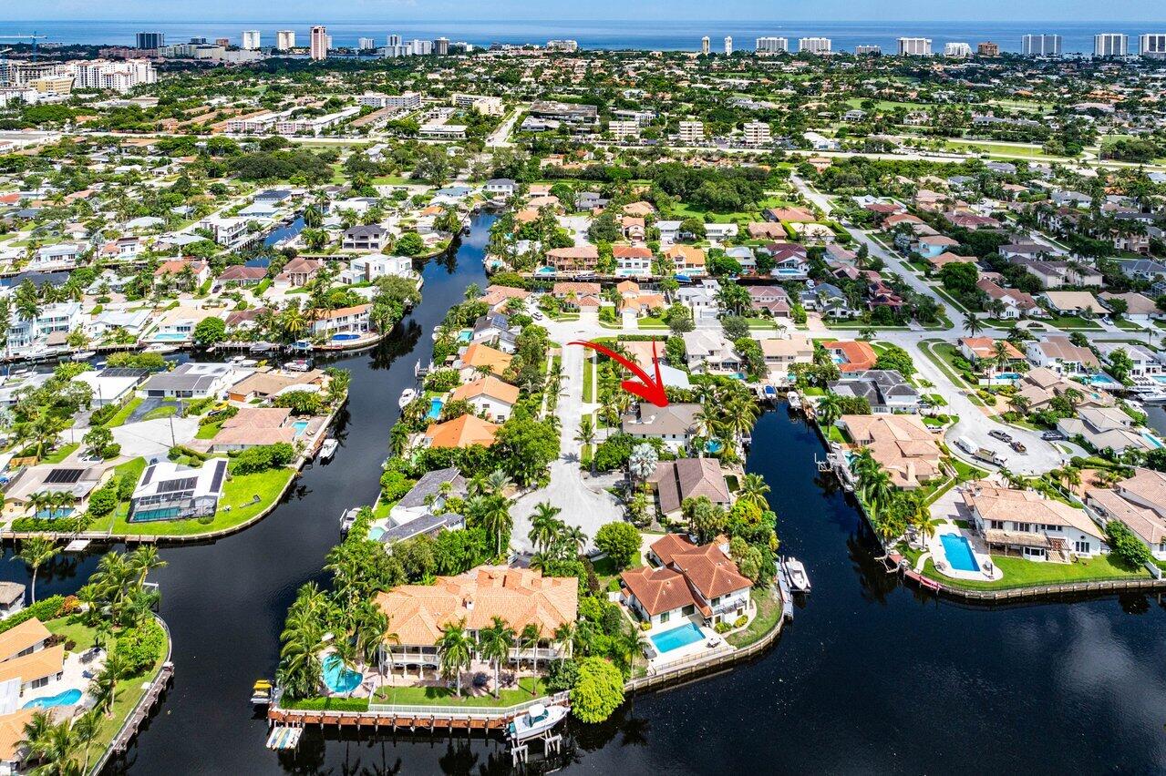 560 SW 15th Street