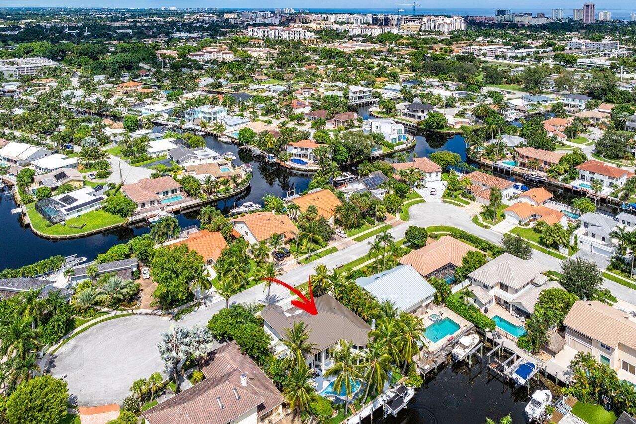 560 SW 15th Street