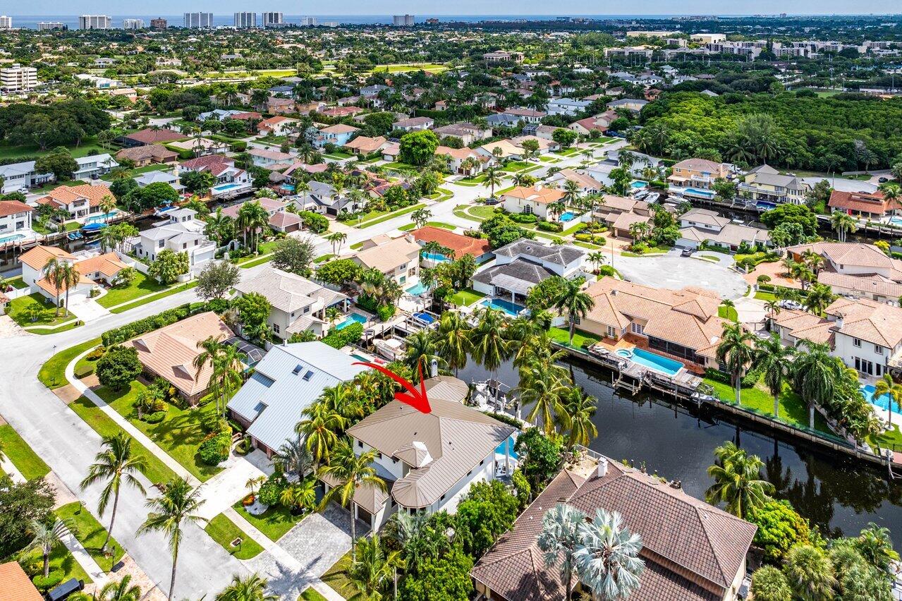 560 SW 15th Street