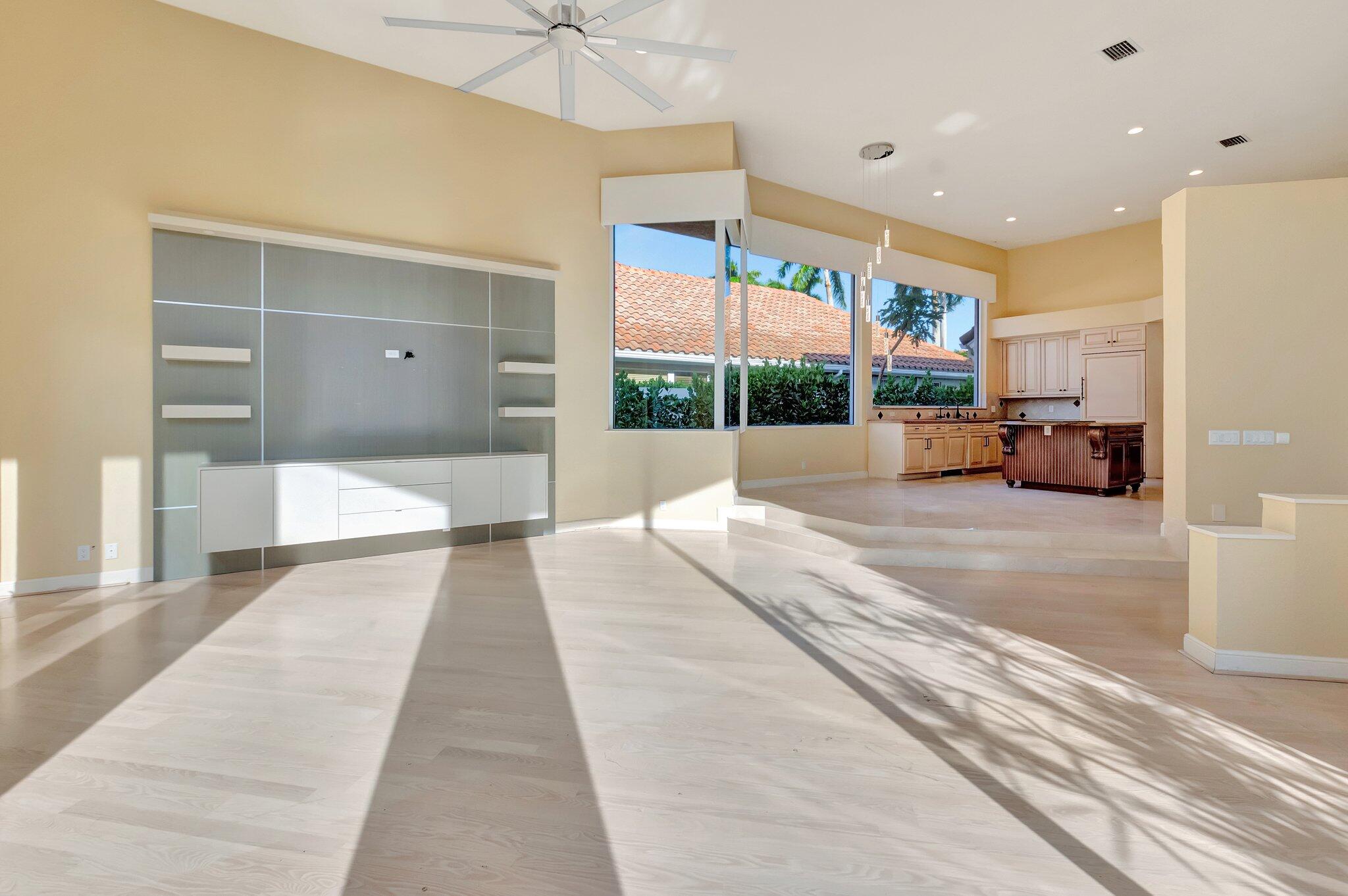 6920 Lions Head Lane