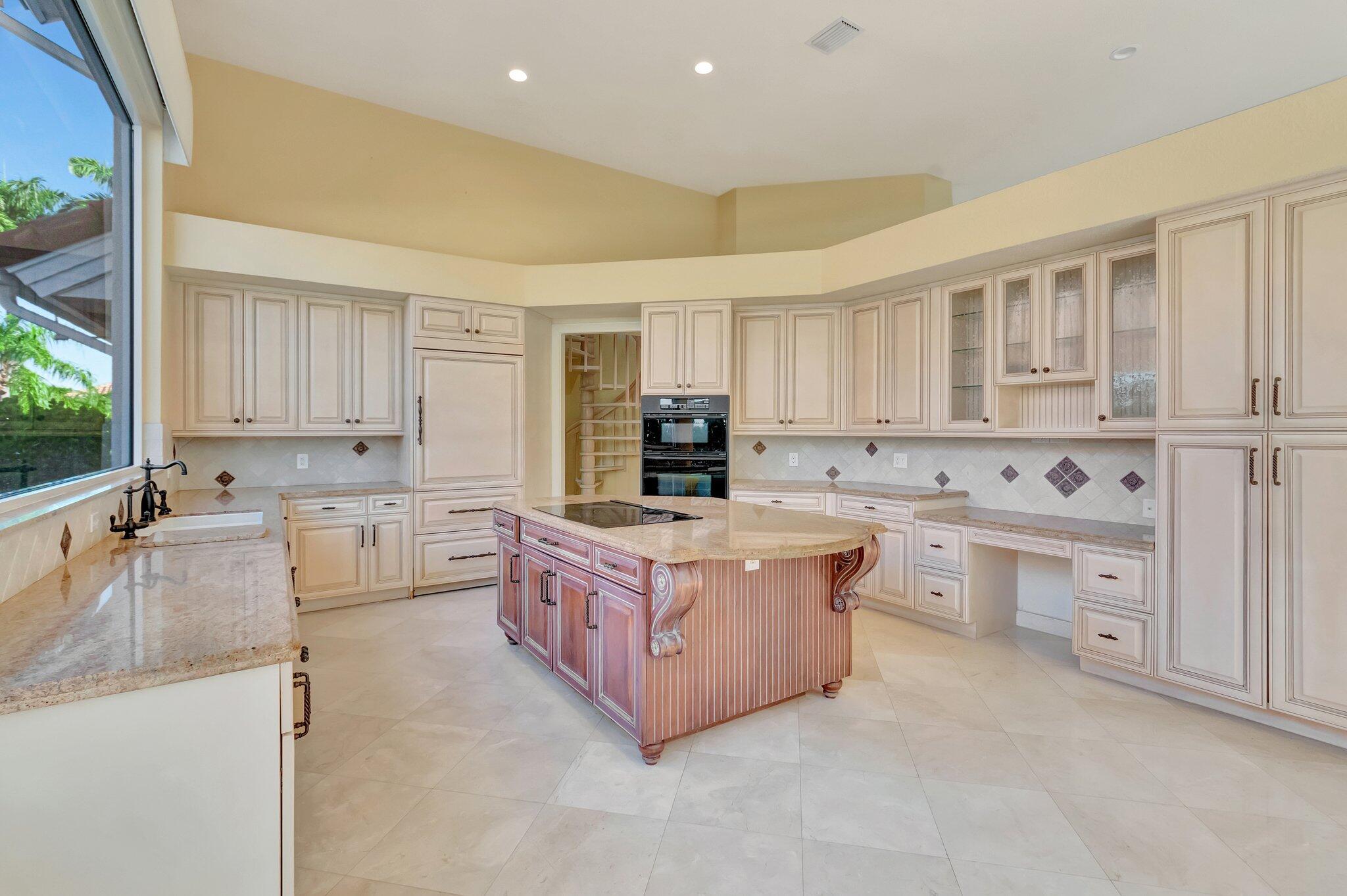 6920 Lions Head Lane