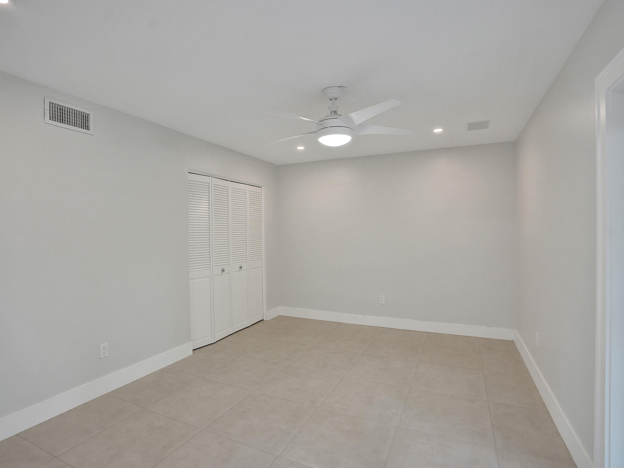7 Polo Circle