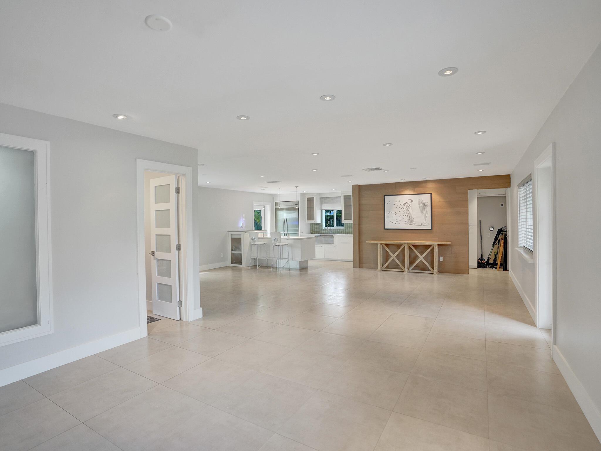 7 Polo Circle