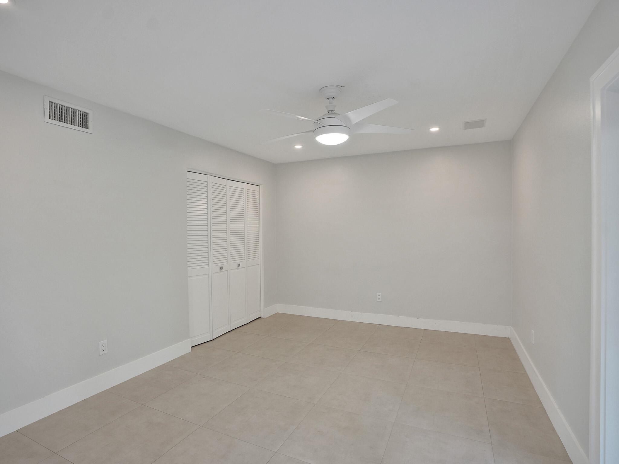 7 Polo Circle