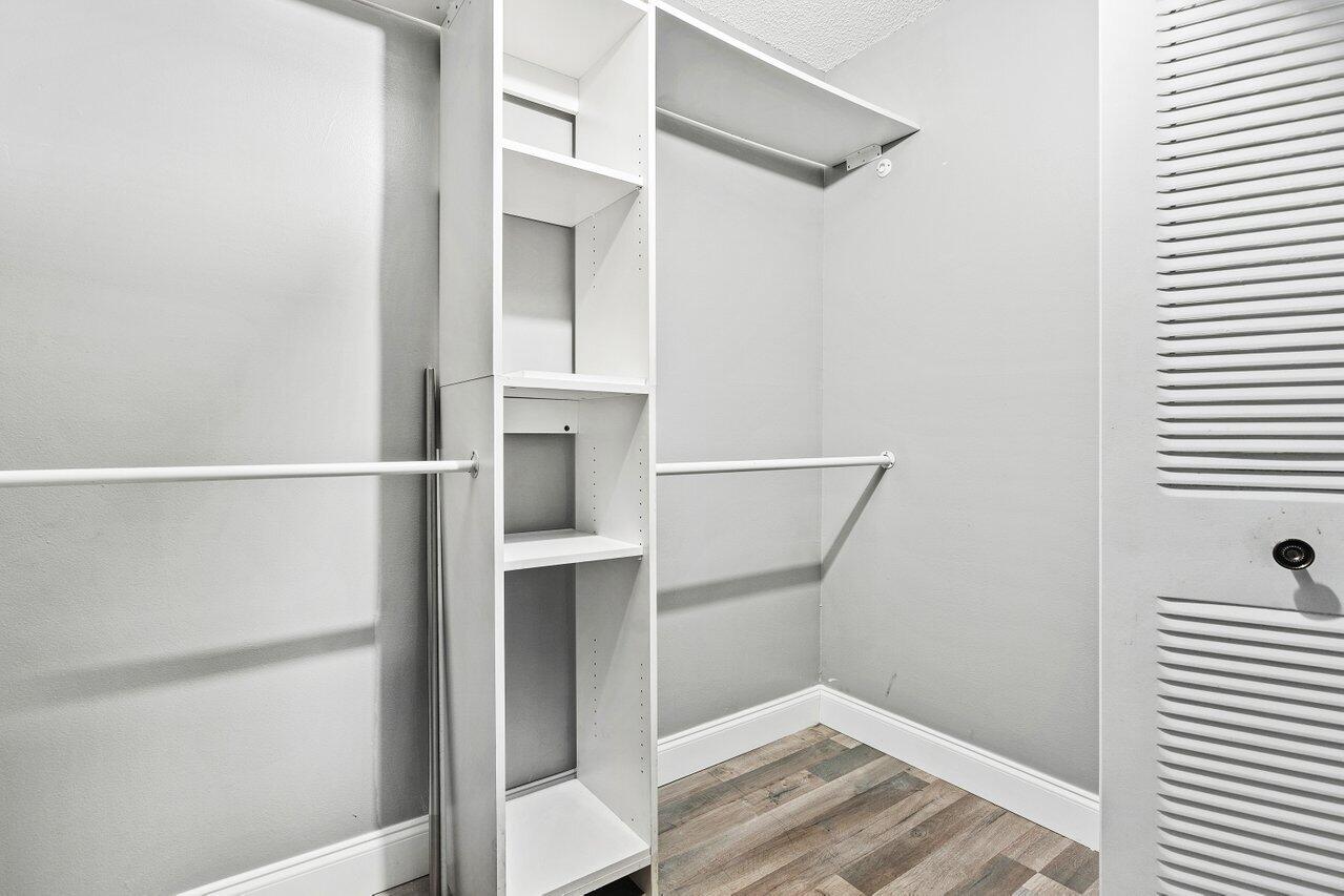 2121 W Woolbright K101 Road K101