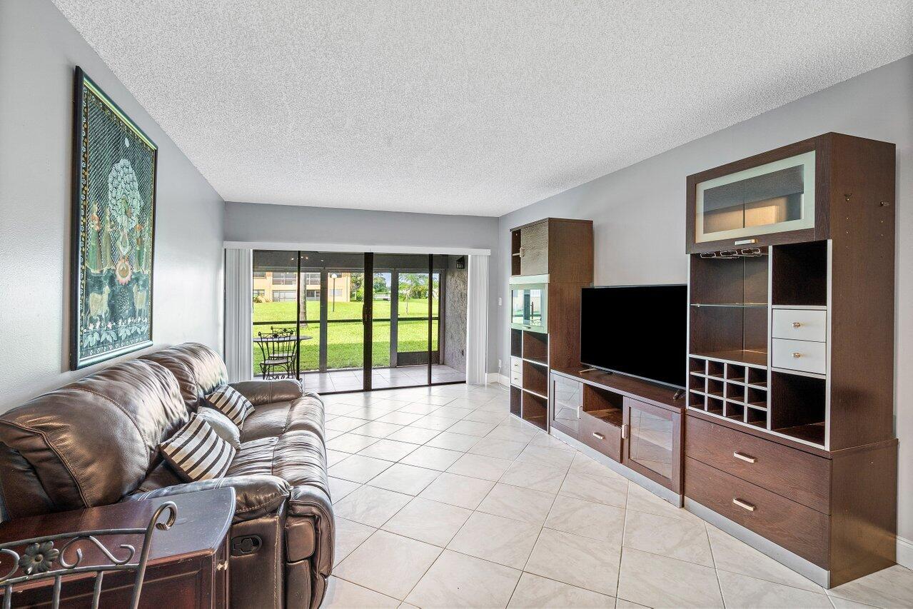 2121 W Woolbright K101 Road K101