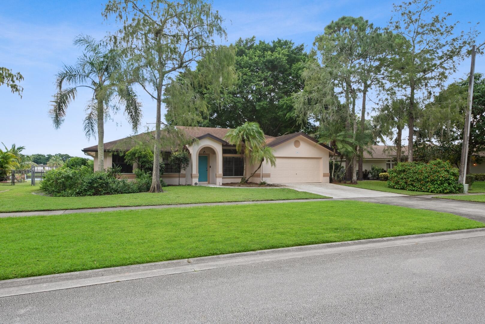 134 Park Road N, Royal Palm Beach