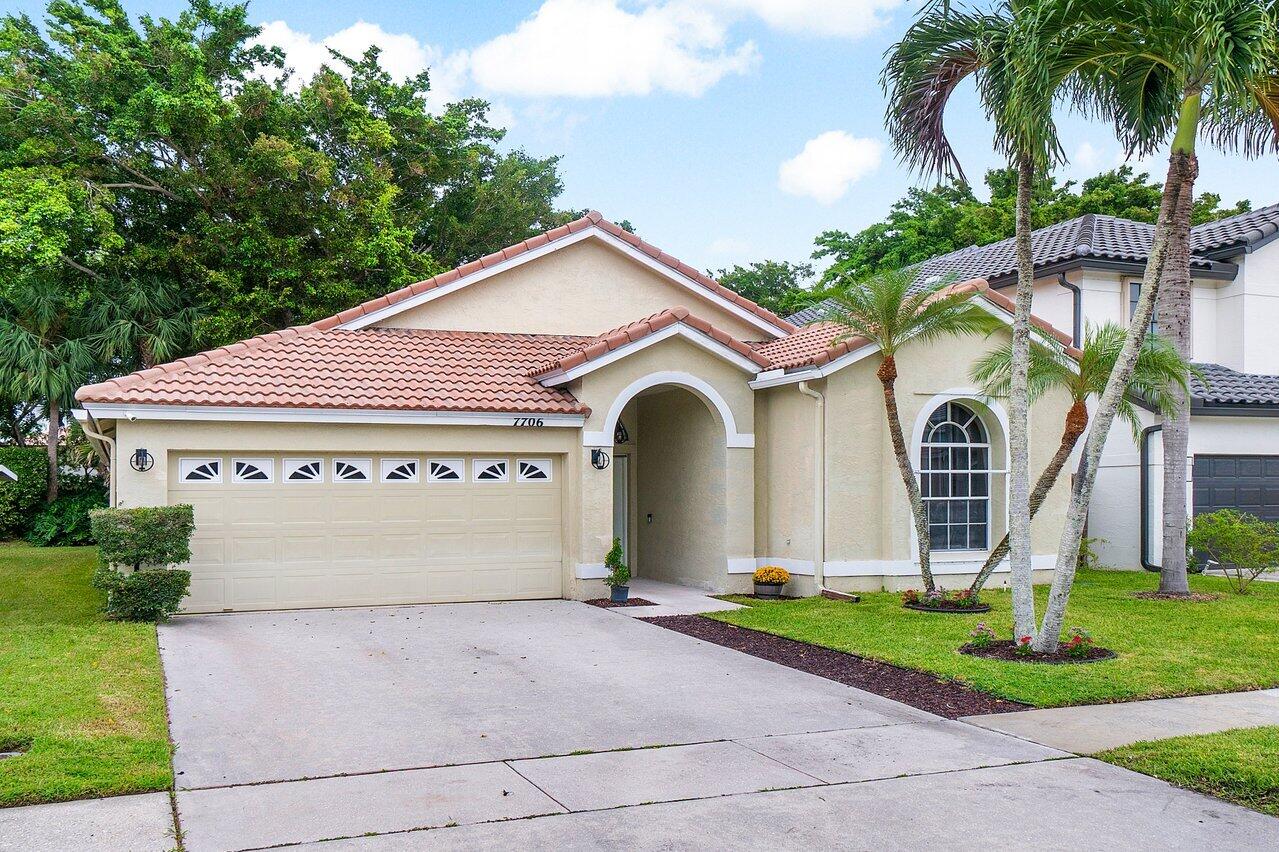 7706 Hoffy Circle