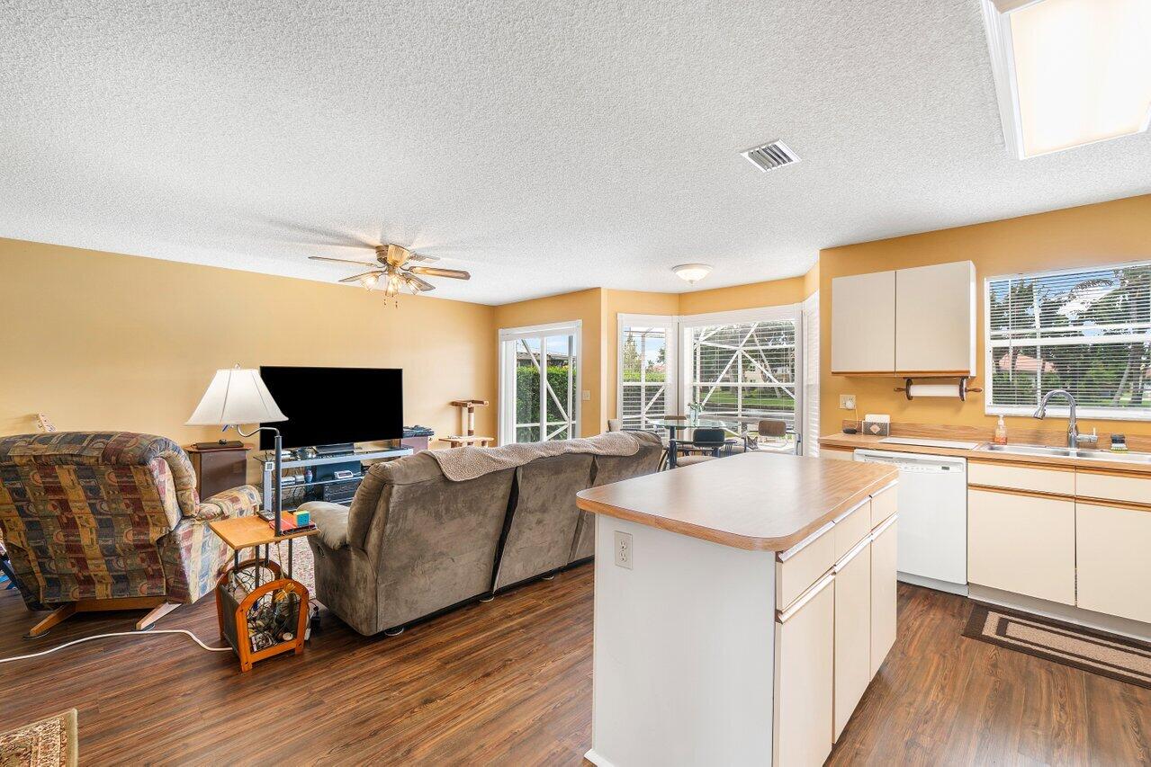 6010 Aquamarine Way