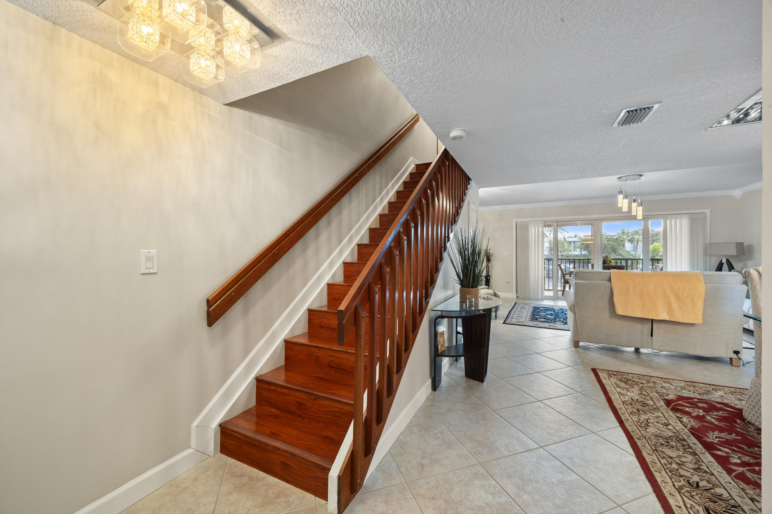 210 Captains Walk 710