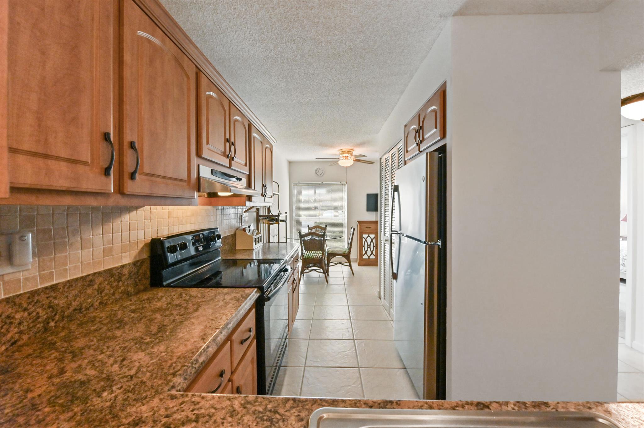 5919 Areca Palm Court B