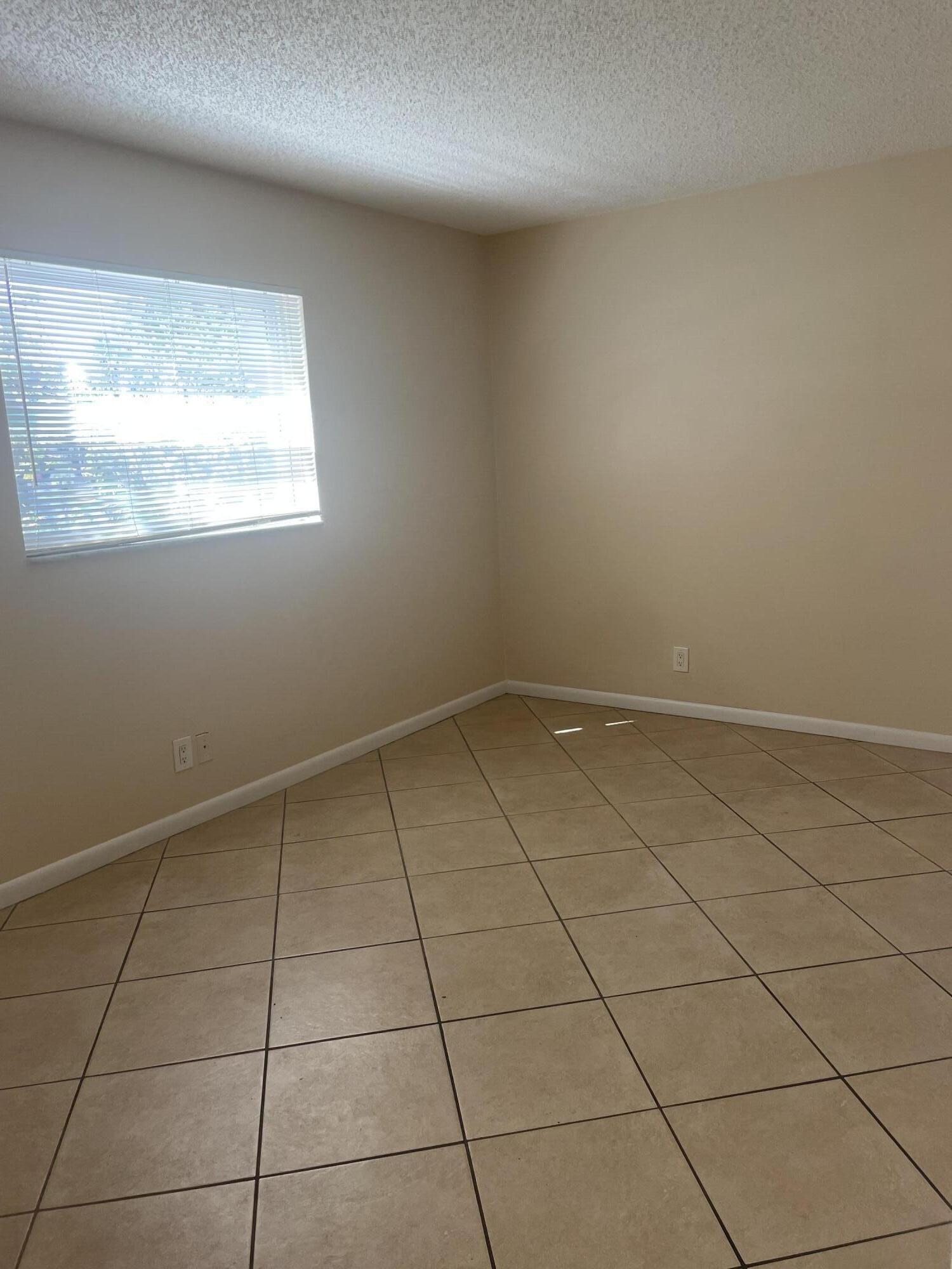 420 W Palm Street 2