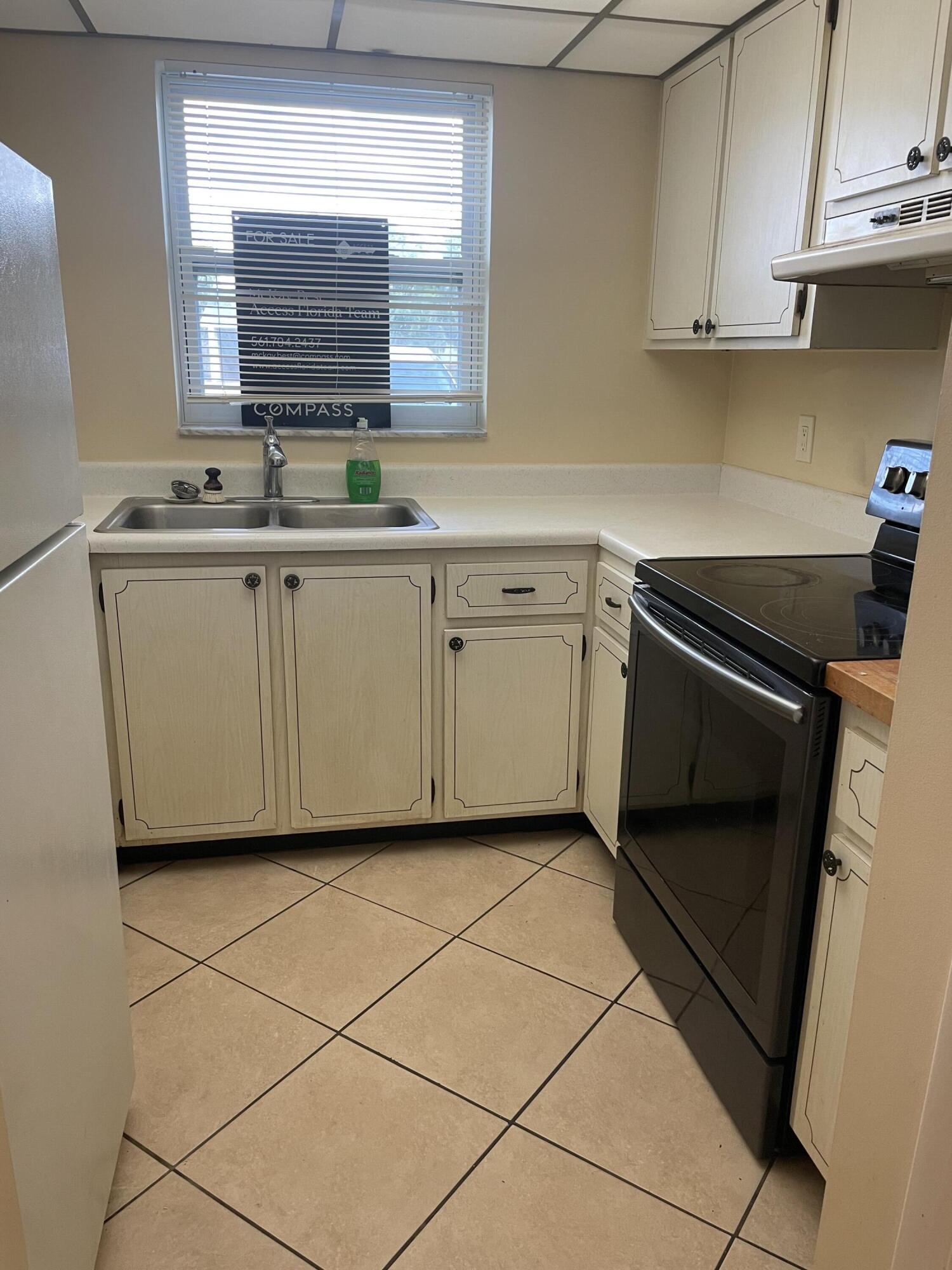420 W Palm Street 2