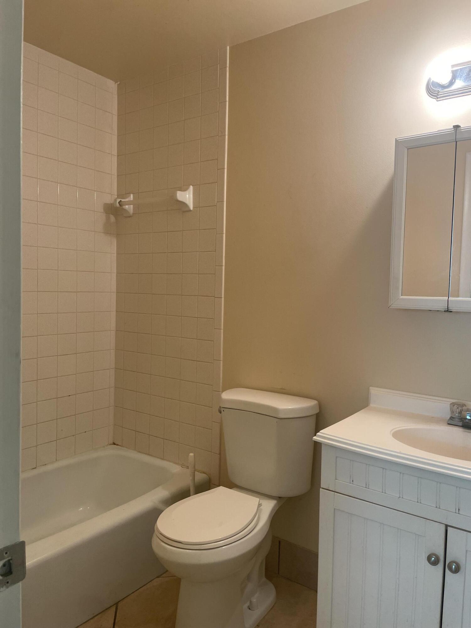 420 W Palm Street 2