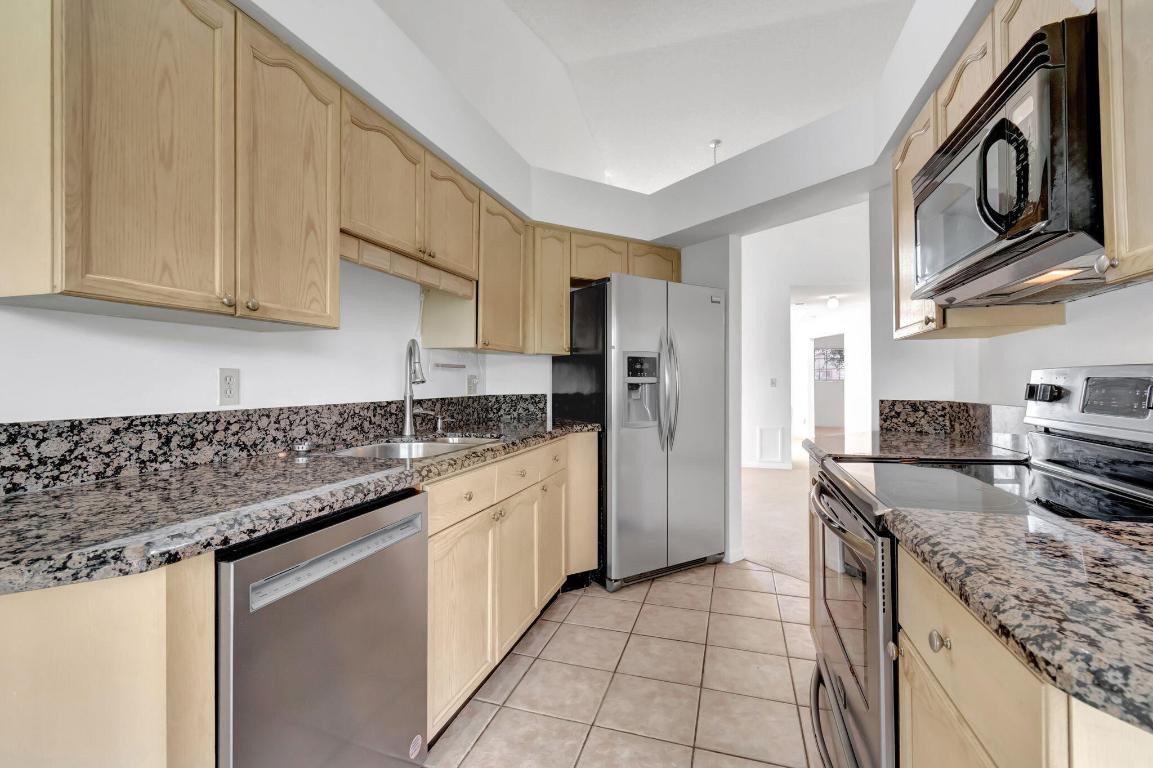 3306 Black Oak Court