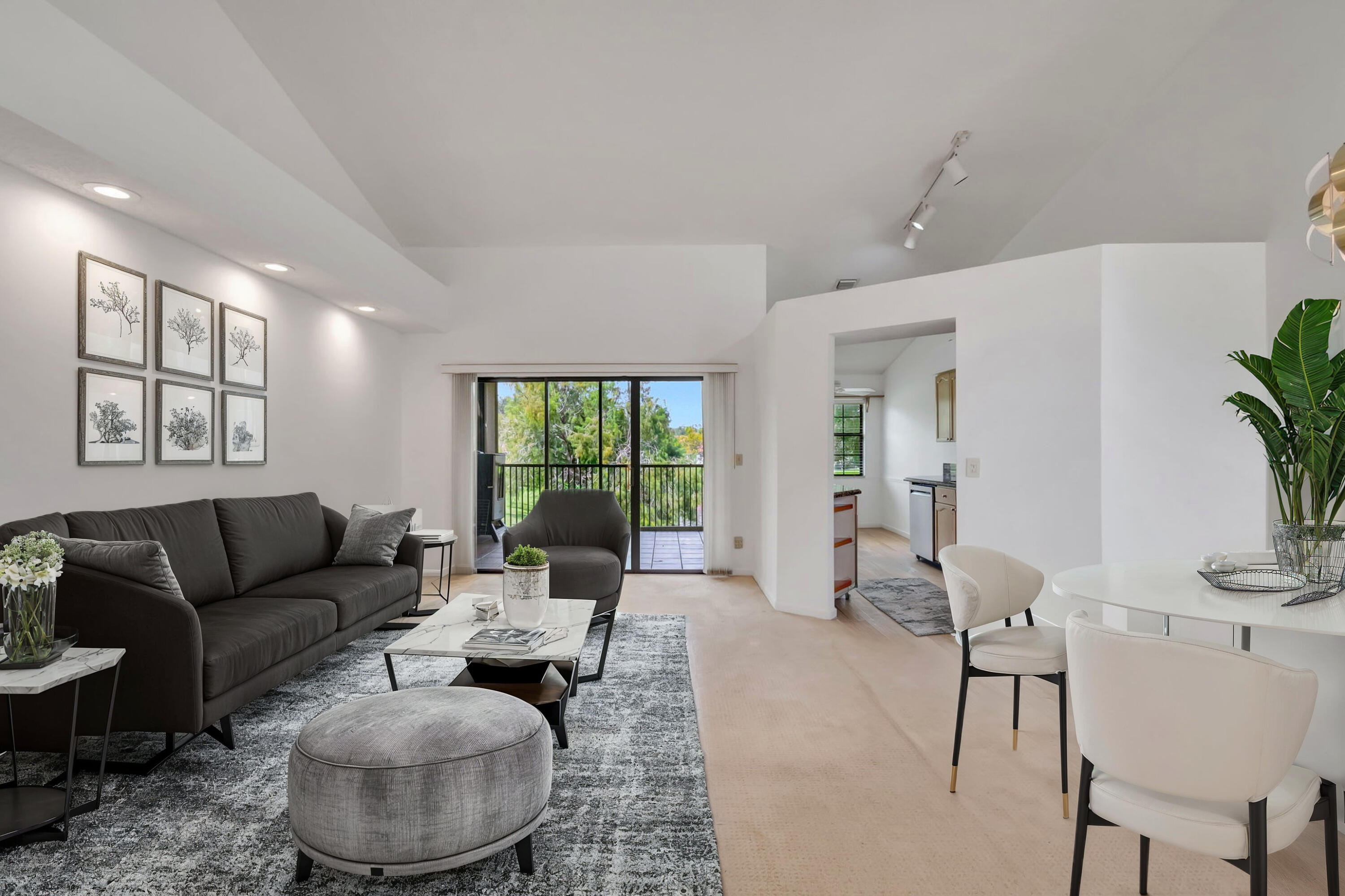 3306 Black Oak Court