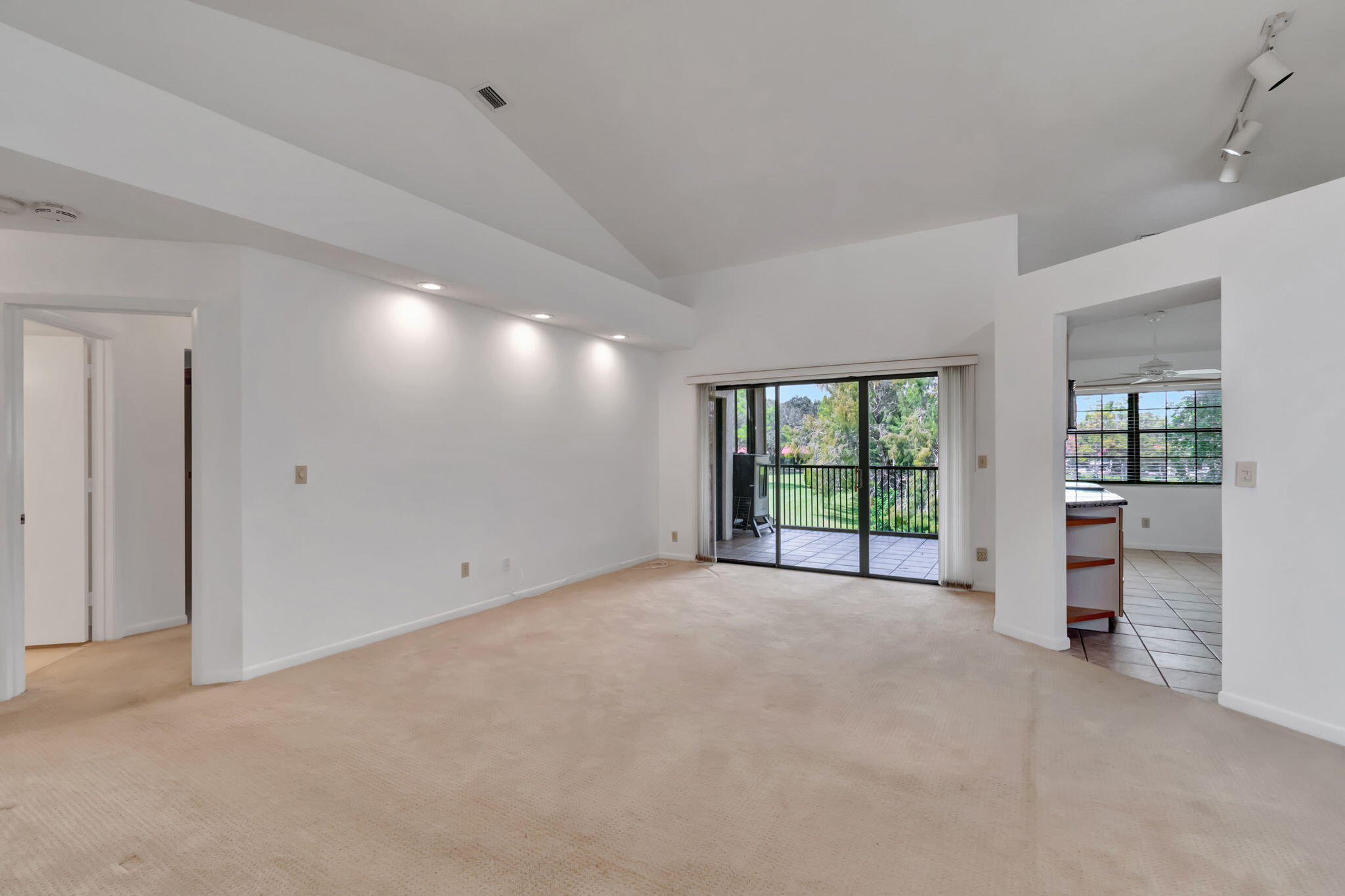 3306 Black Oak Court