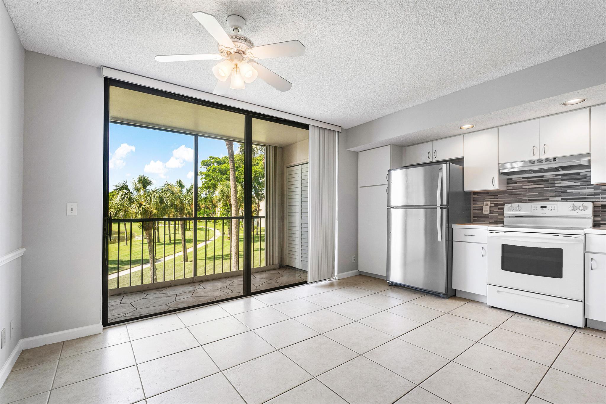 5100 Las Verdes Circle 207