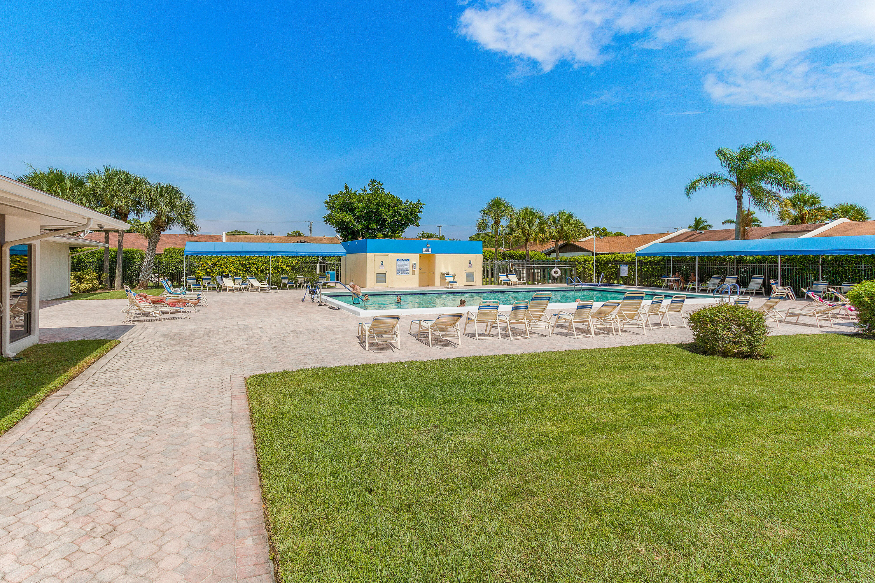 5100 Las Verdes Circle 207