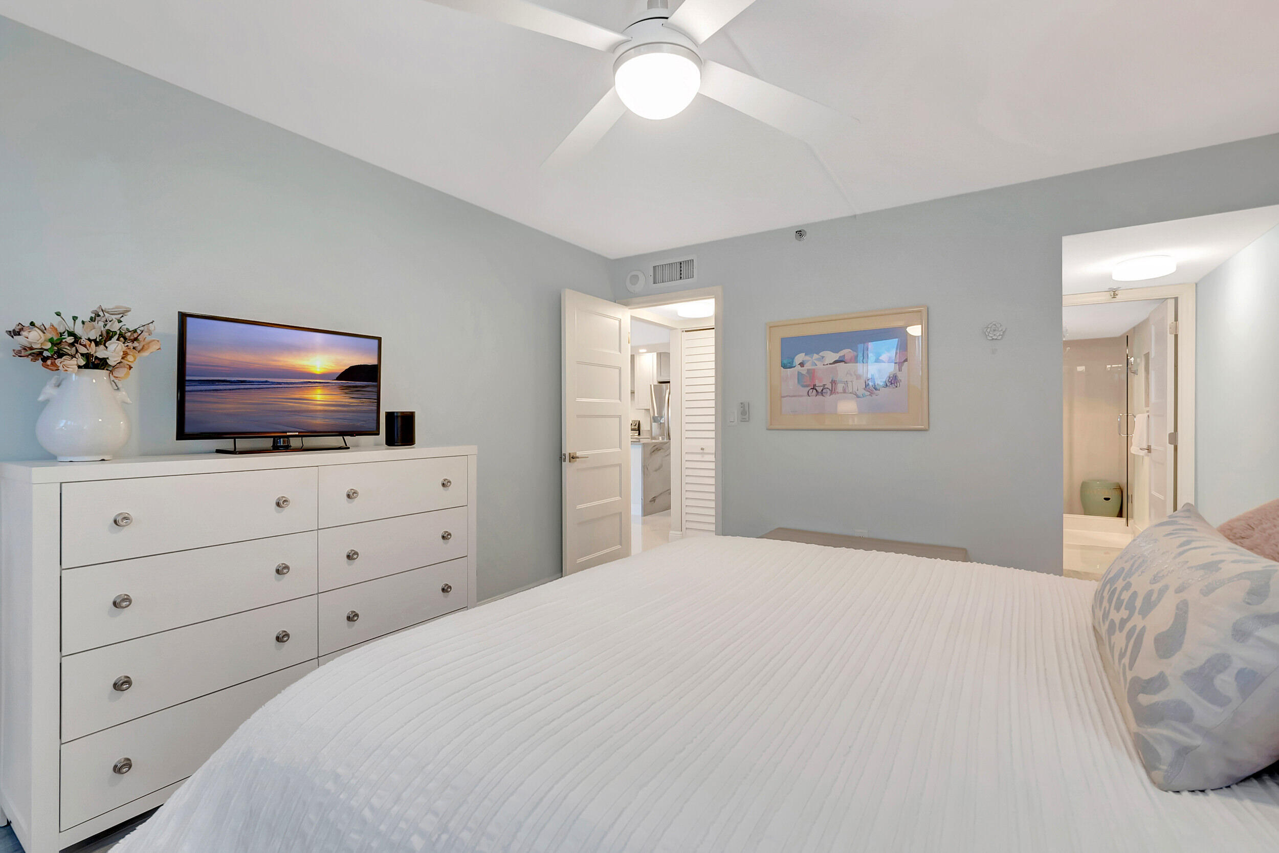 3912 S Ocean Boulevard 212