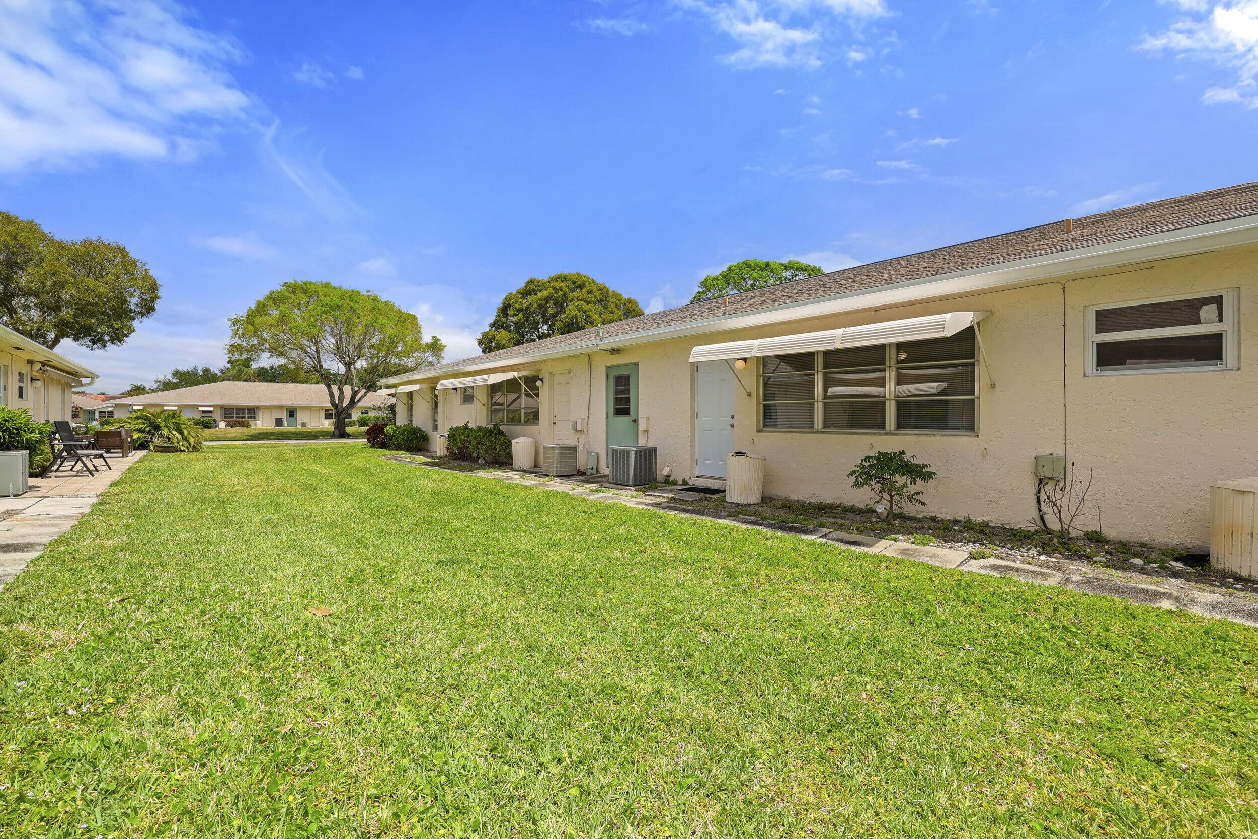 5162 Lakefront Boulevard B