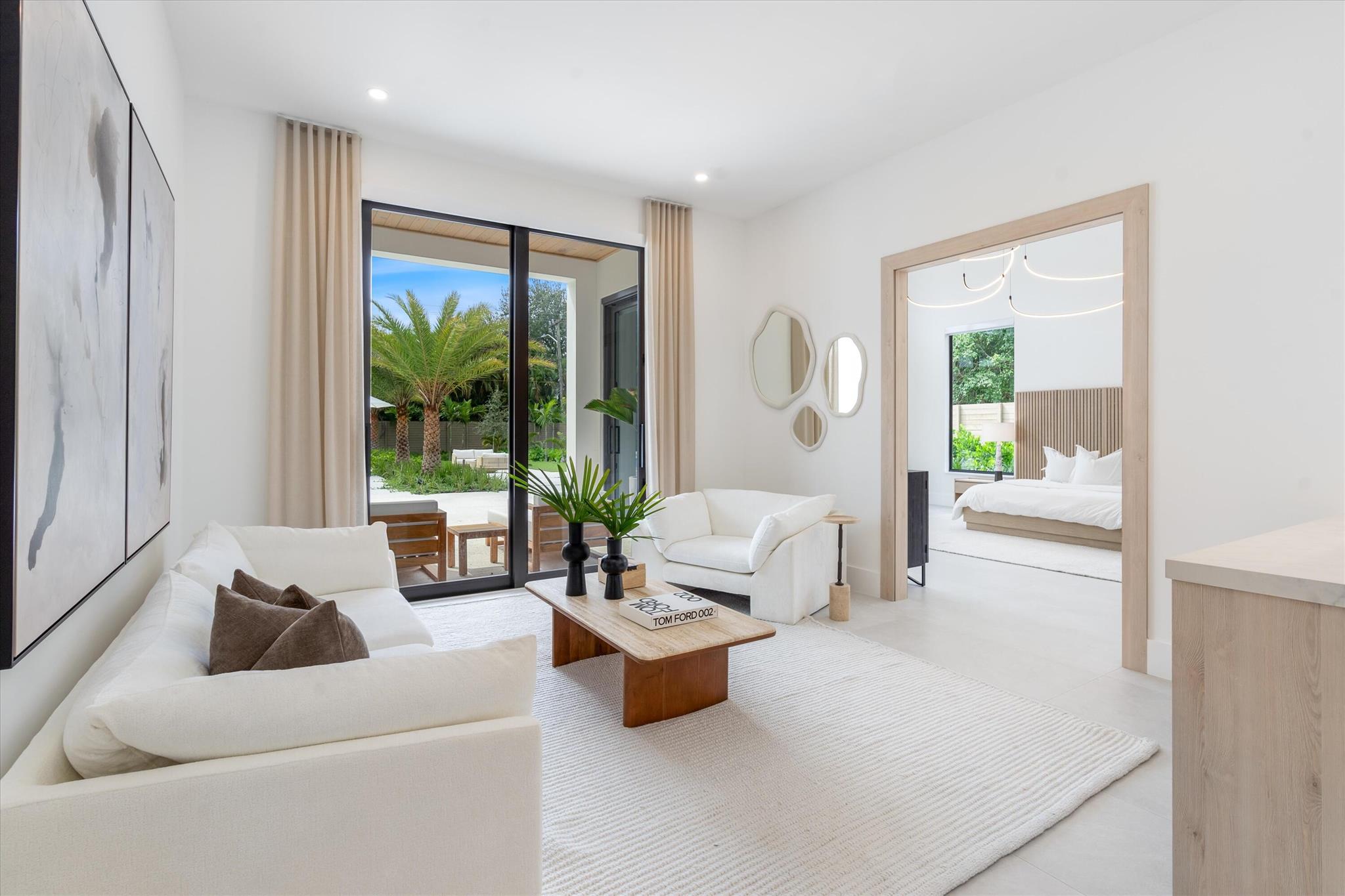 2520 Greenbriar Drive