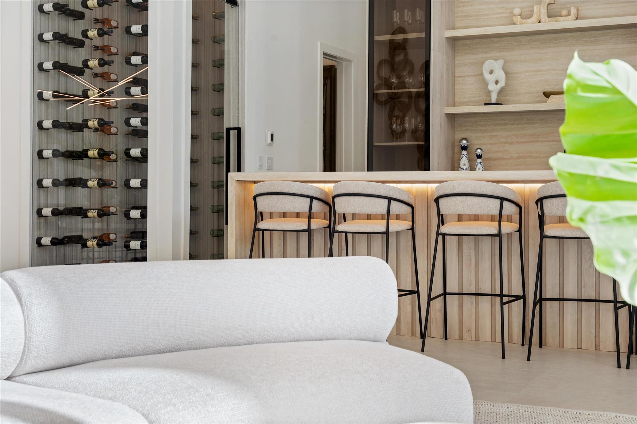 2520 Greenbriar Drive