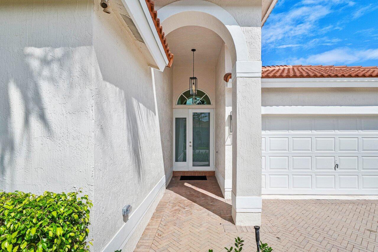 5359 Ventura Drive