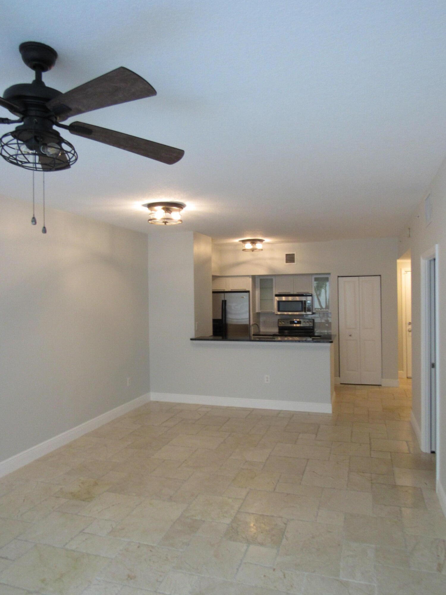 235 NE 1st Street 304