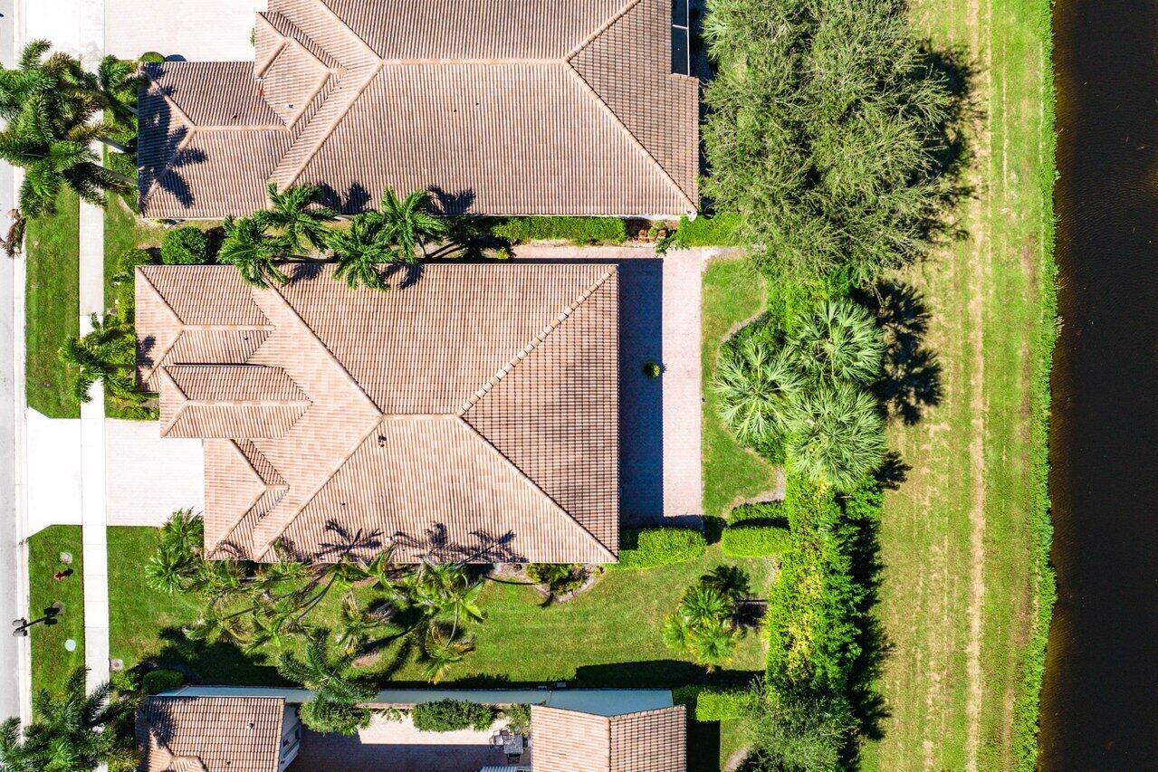 5151 Ventura Drive