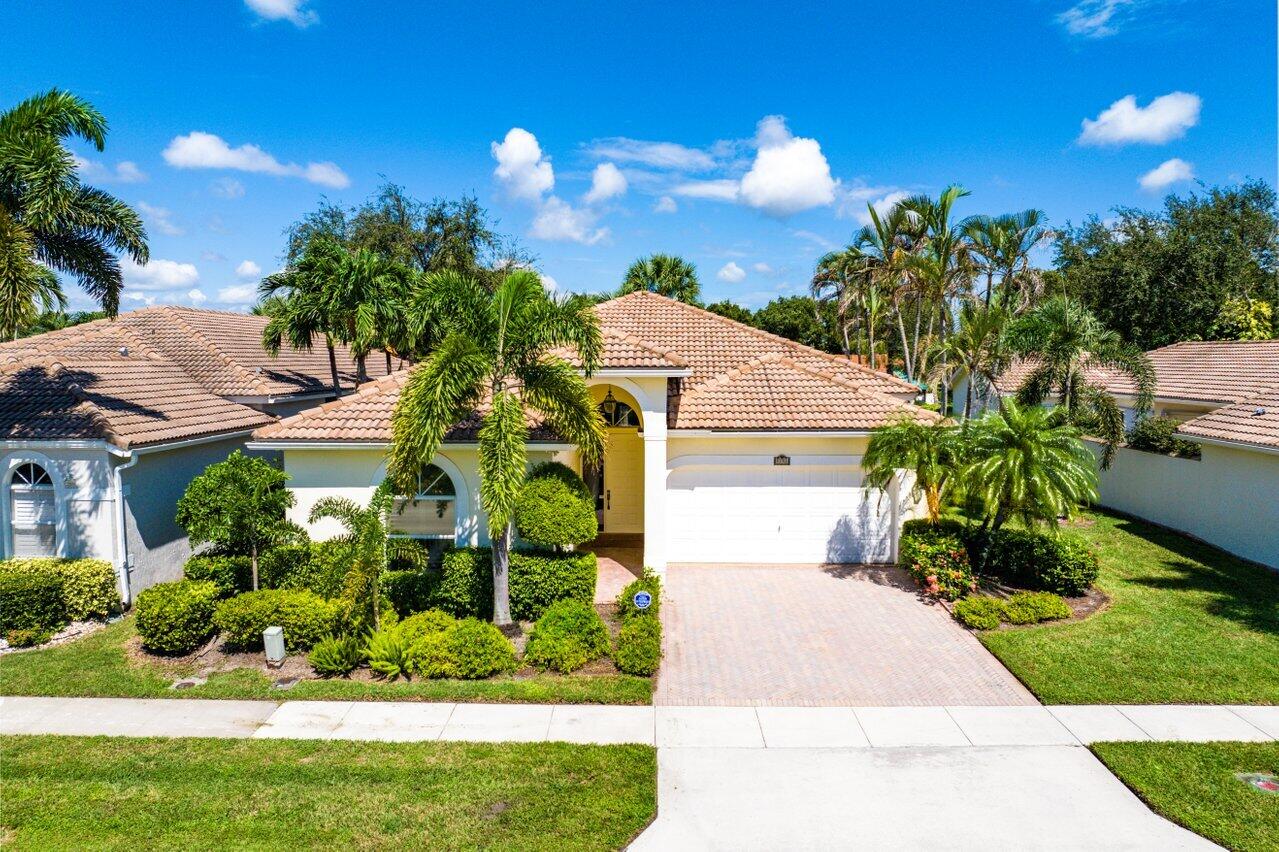 5151 Ventura Drive