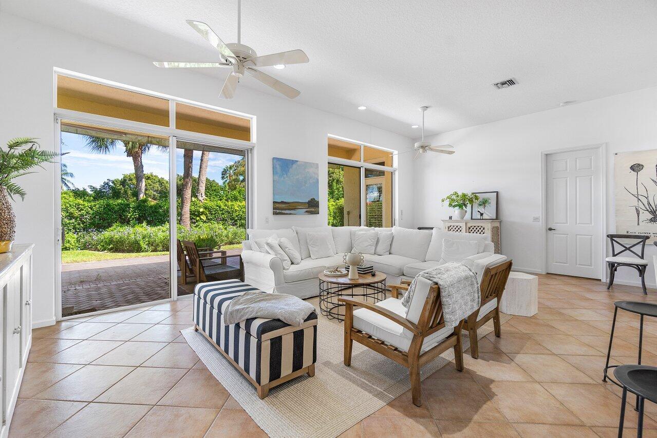 5151 Ventura Drive