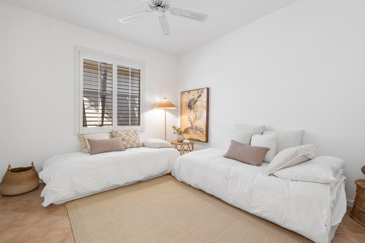 5151 Ventura Drive