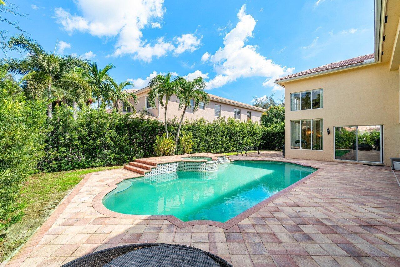 8674 Yellow Rose Court ()