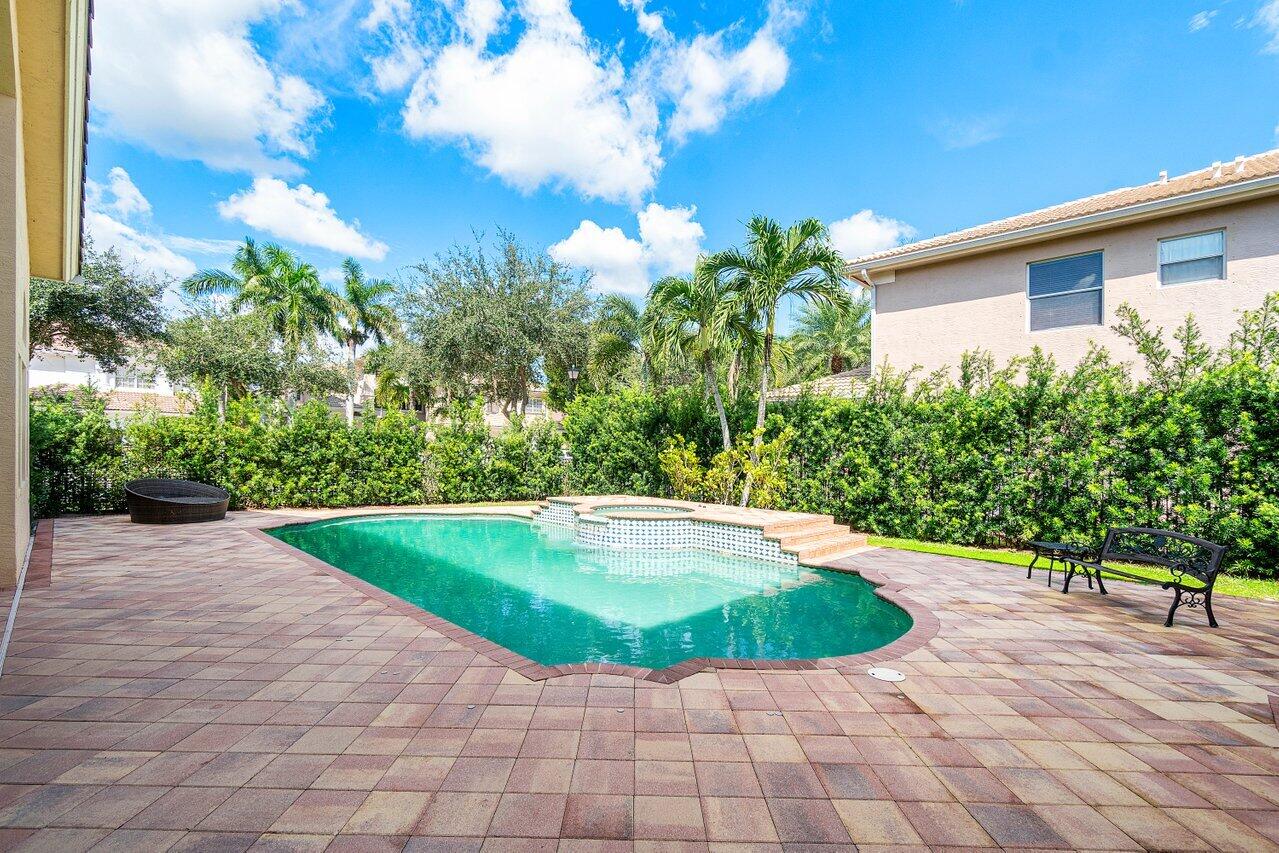 8674 Yellow Rose Court ()