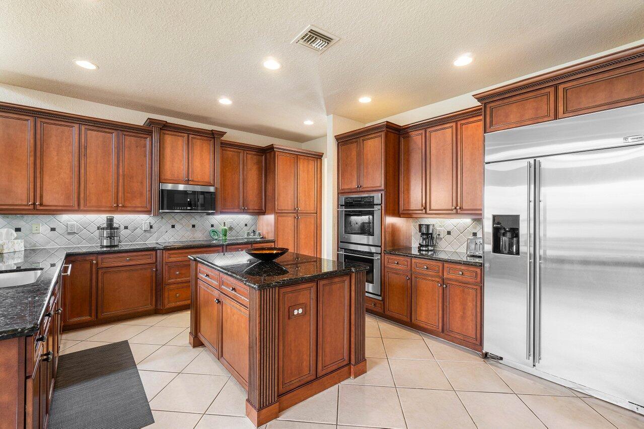 8674 Yellow Rose Court ()