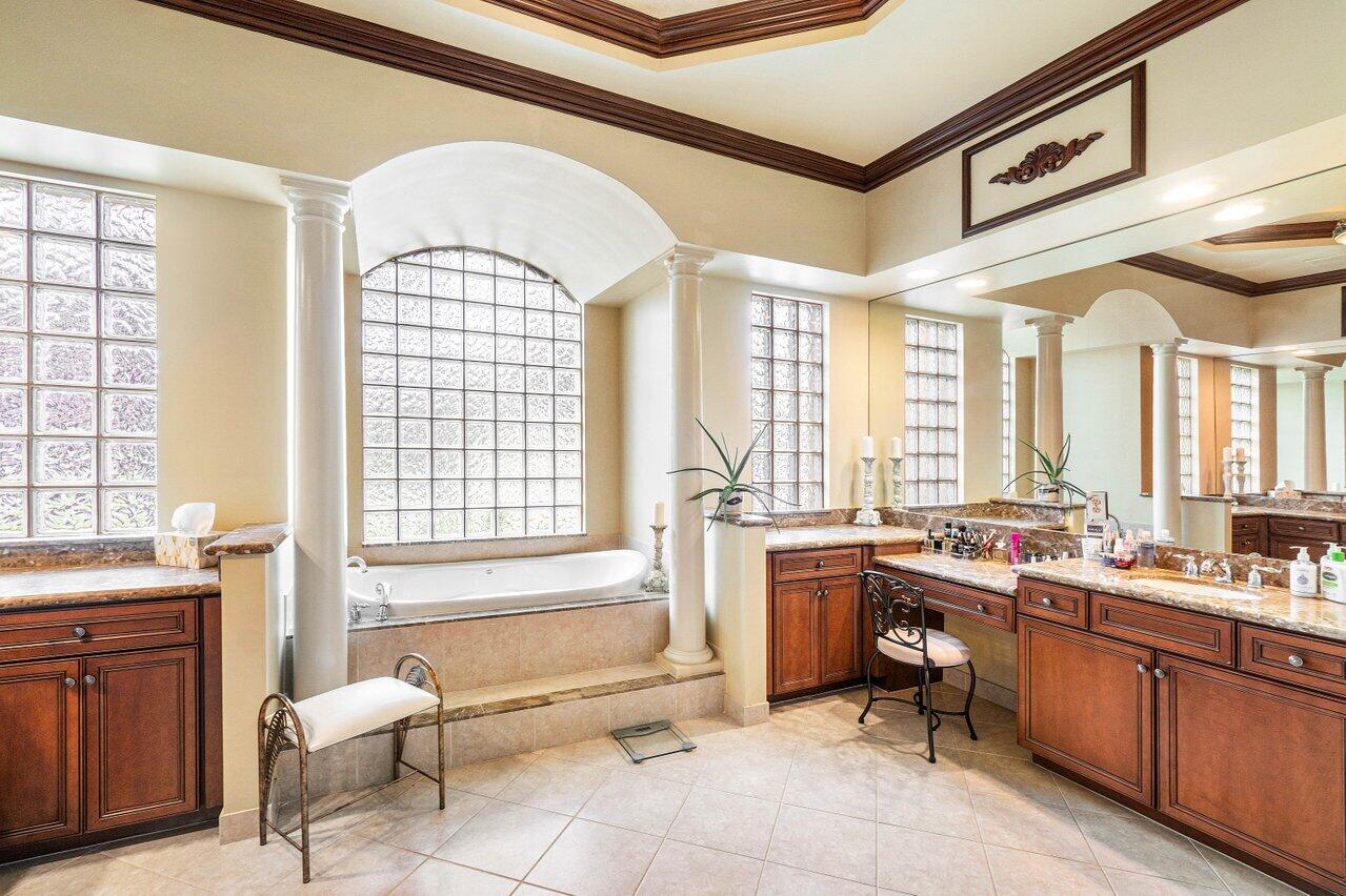 8674 Yellow Rose Court ()