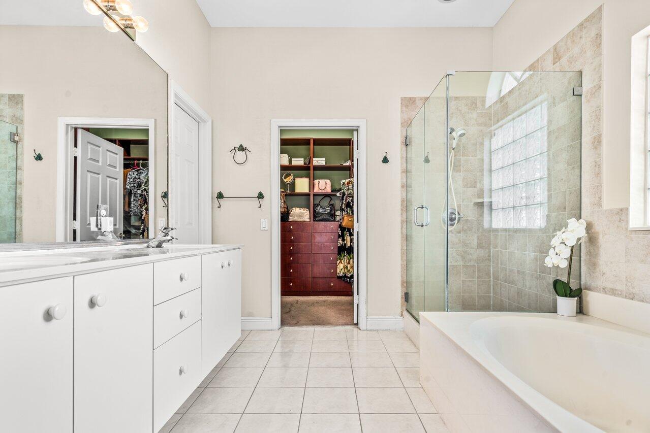 5255 NW 95th Avenue ()