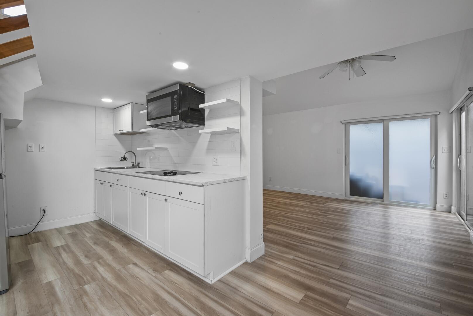 526 W Perry Street C, Lantana Unit: C