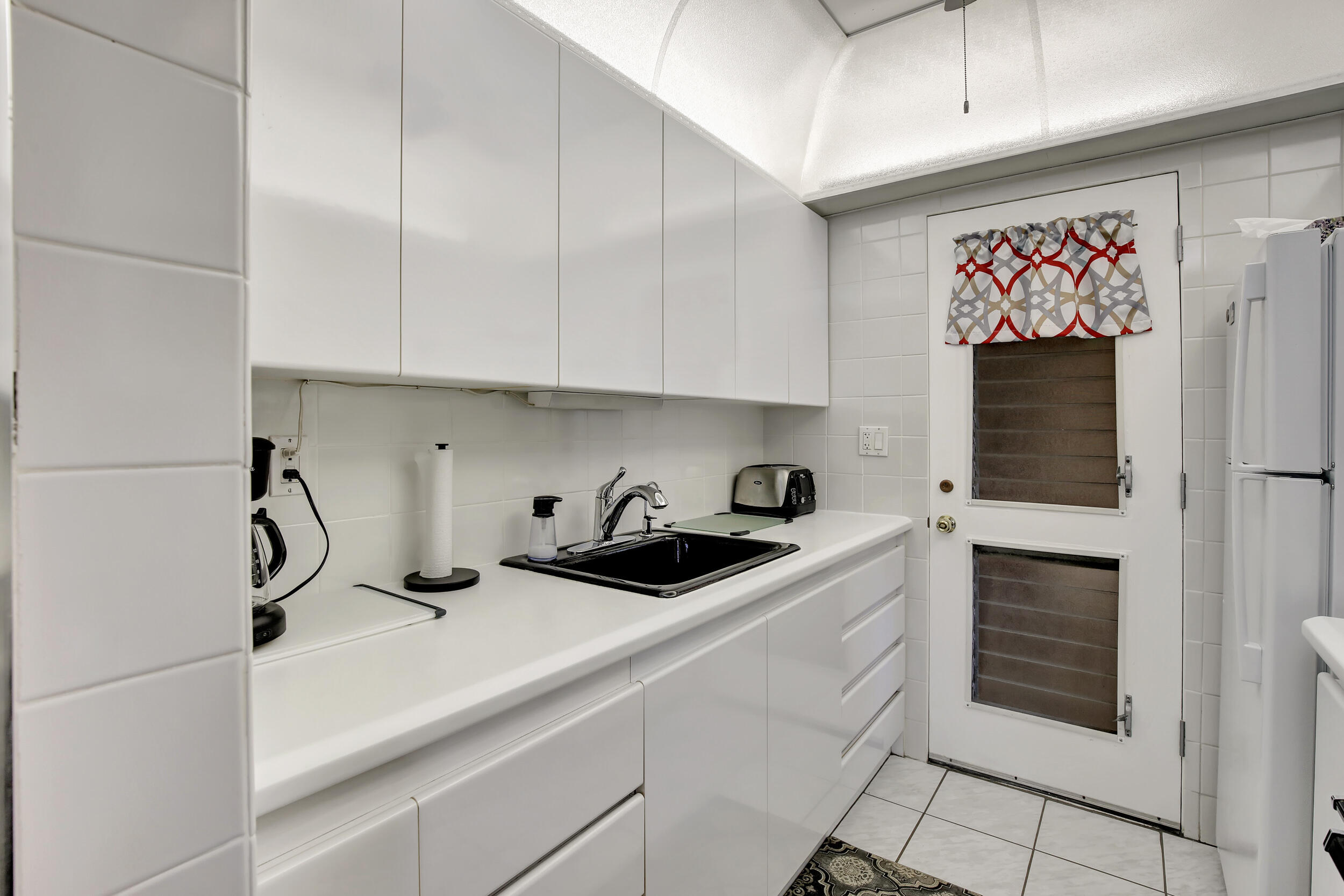 16790 NE 14th Avenue 211, Miami Unit: 211