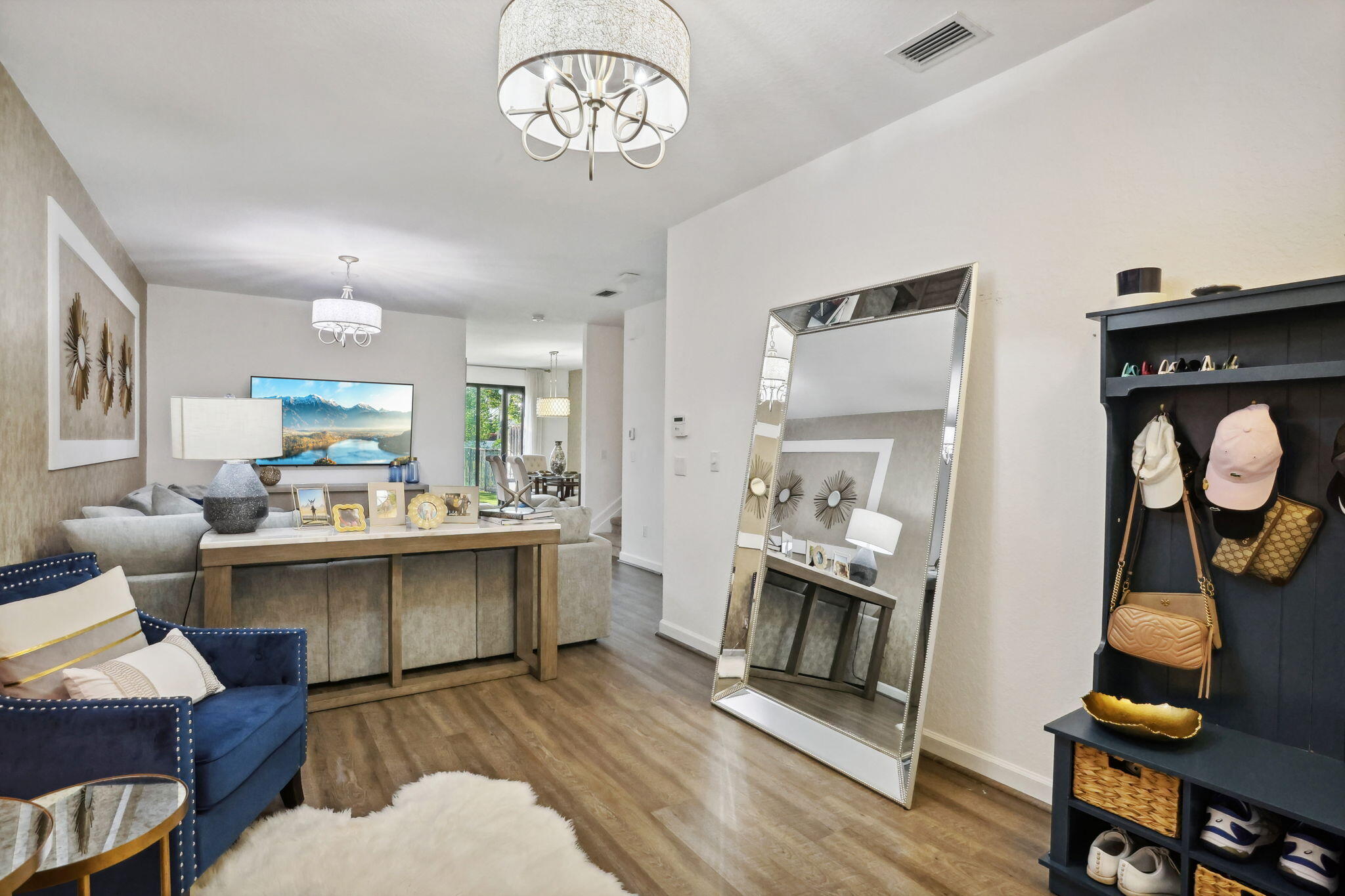13070 Anthorne Lane