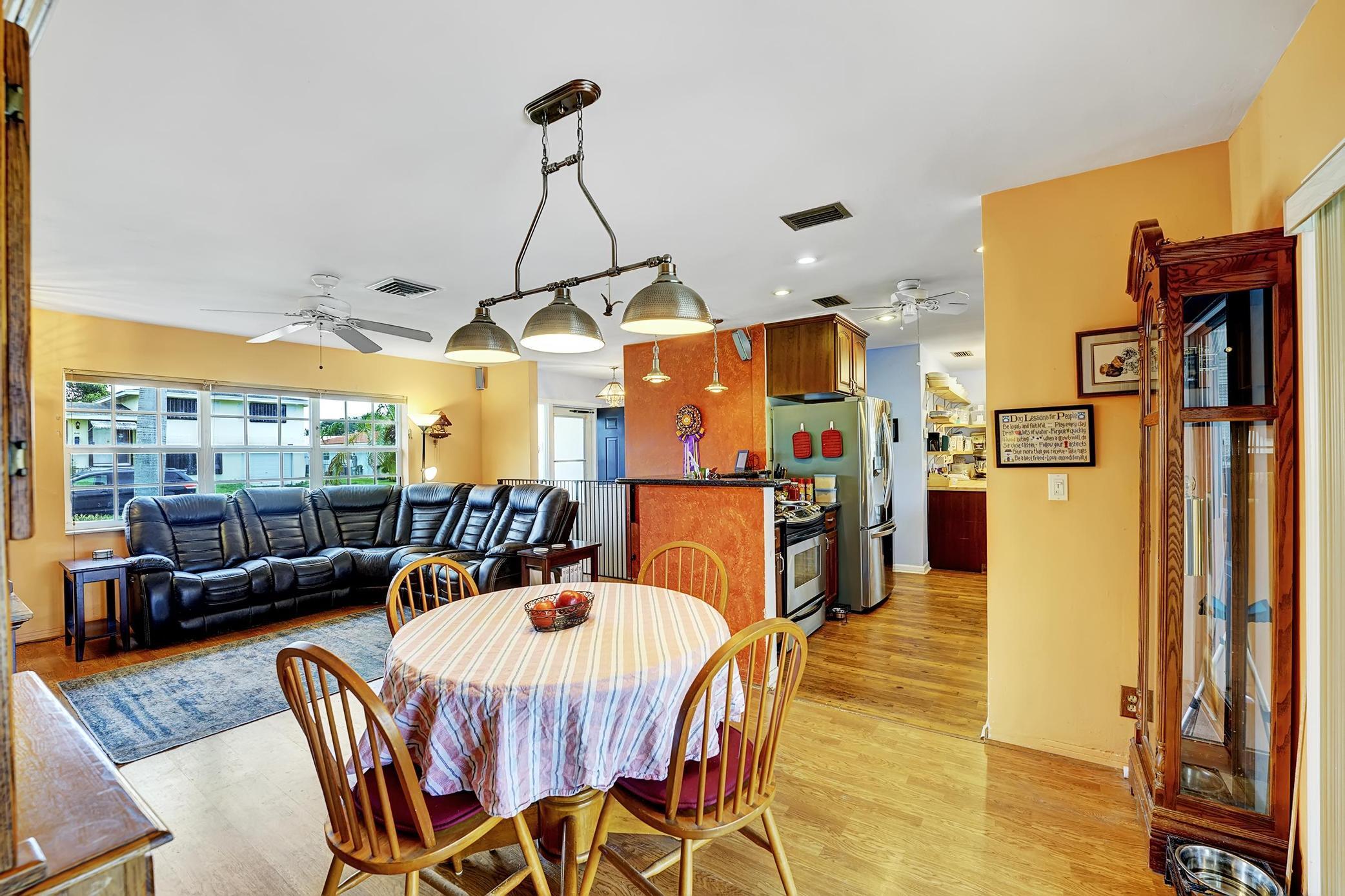 641 NW 15th Avenue