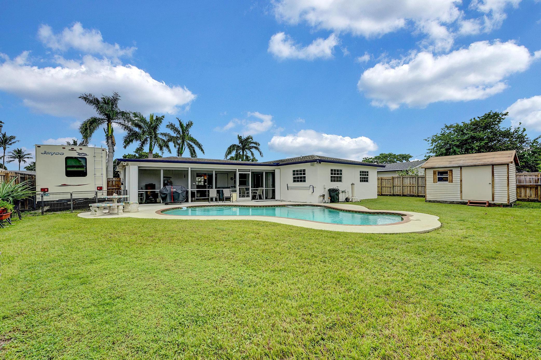 641 NW 15th Avenue