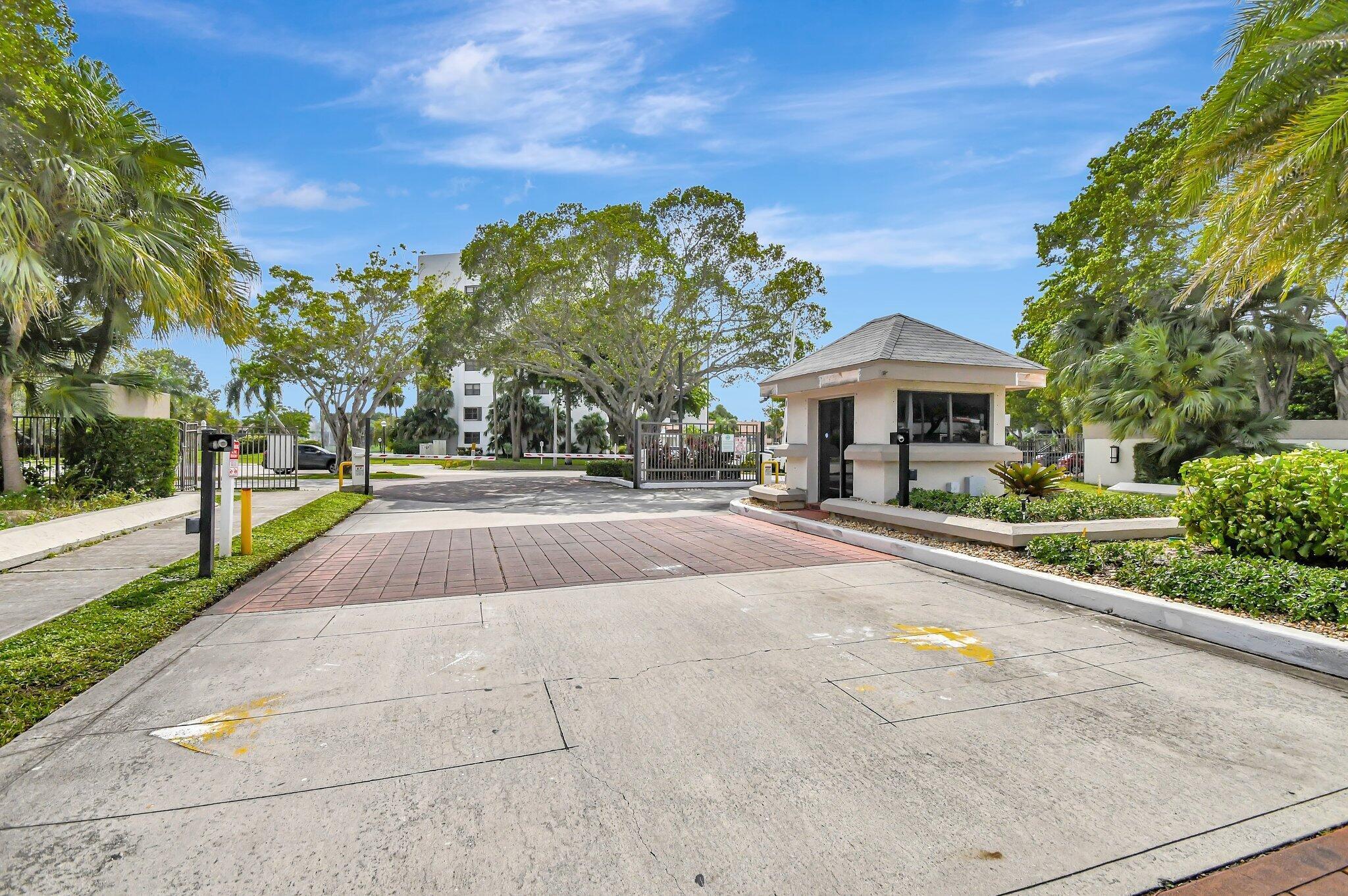 1266 S Military Trail 525