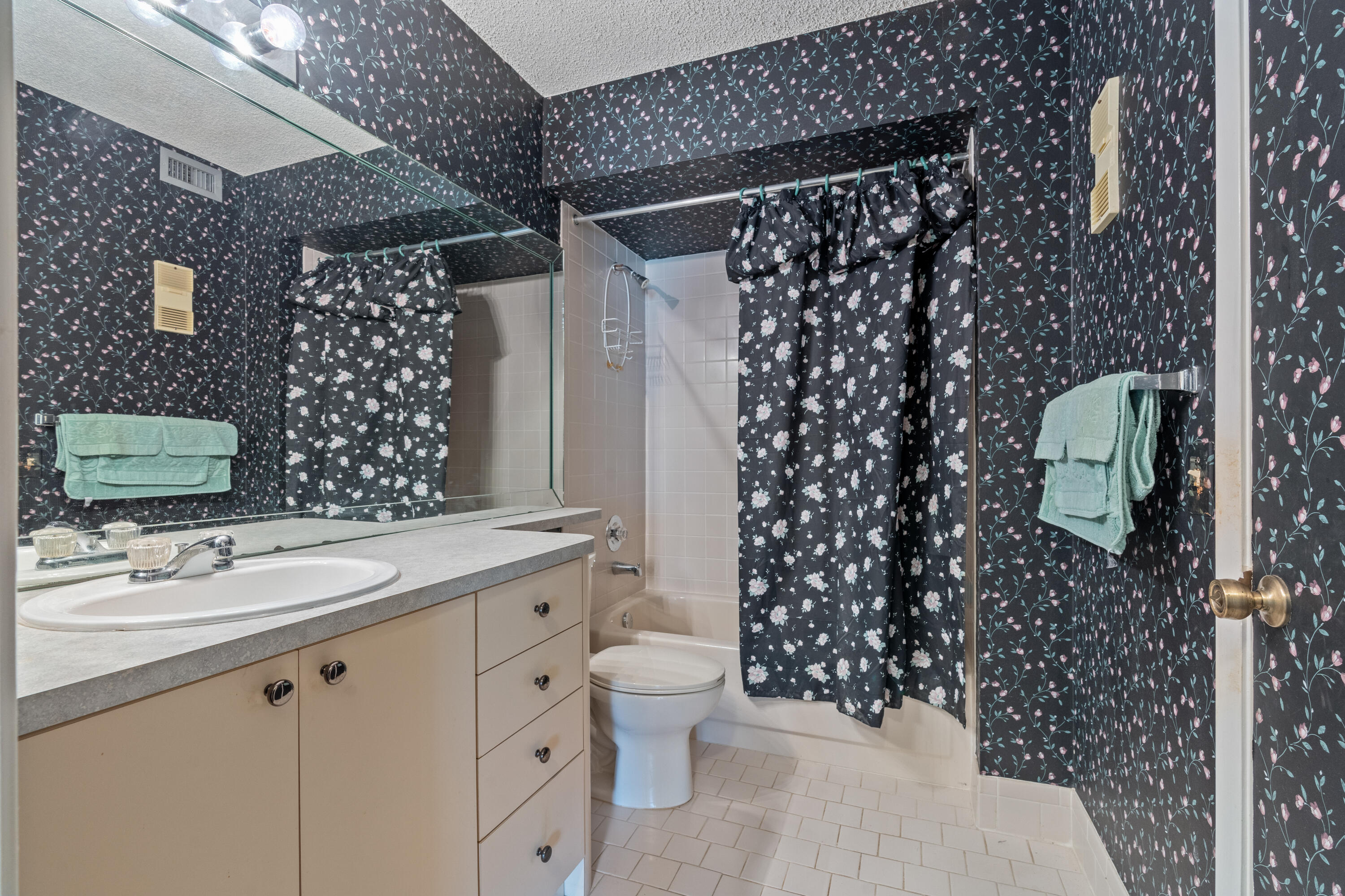 18871 Stewart Circle 4