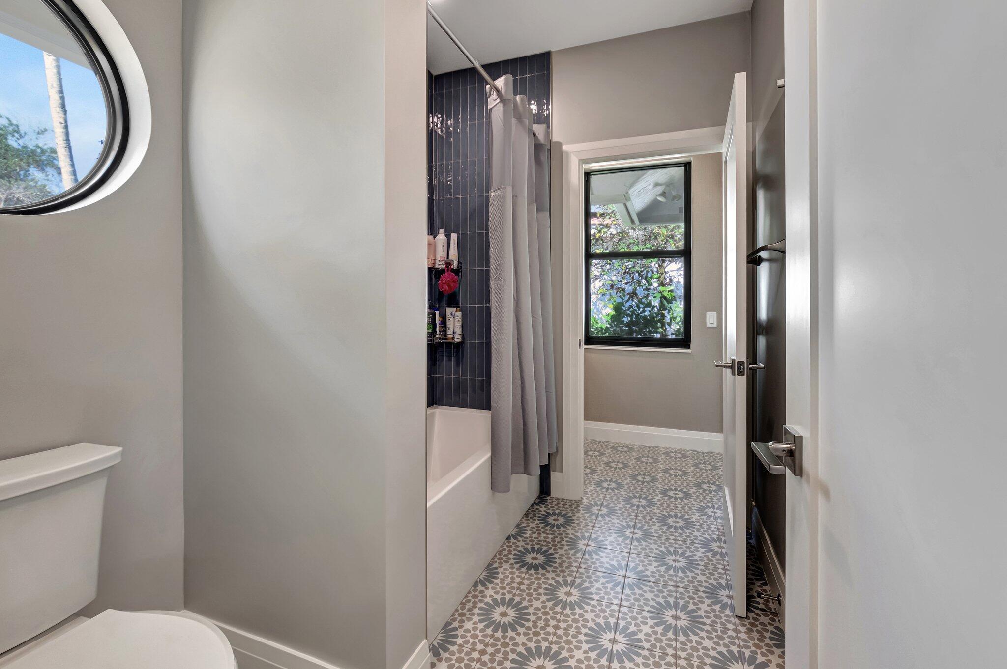 2215 NW 58th Street