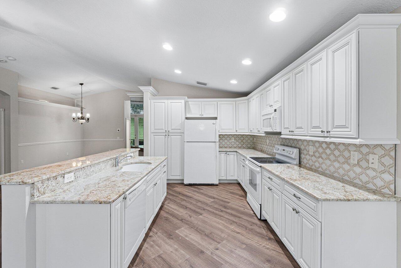 7916 Seagrape Shores Drive ()