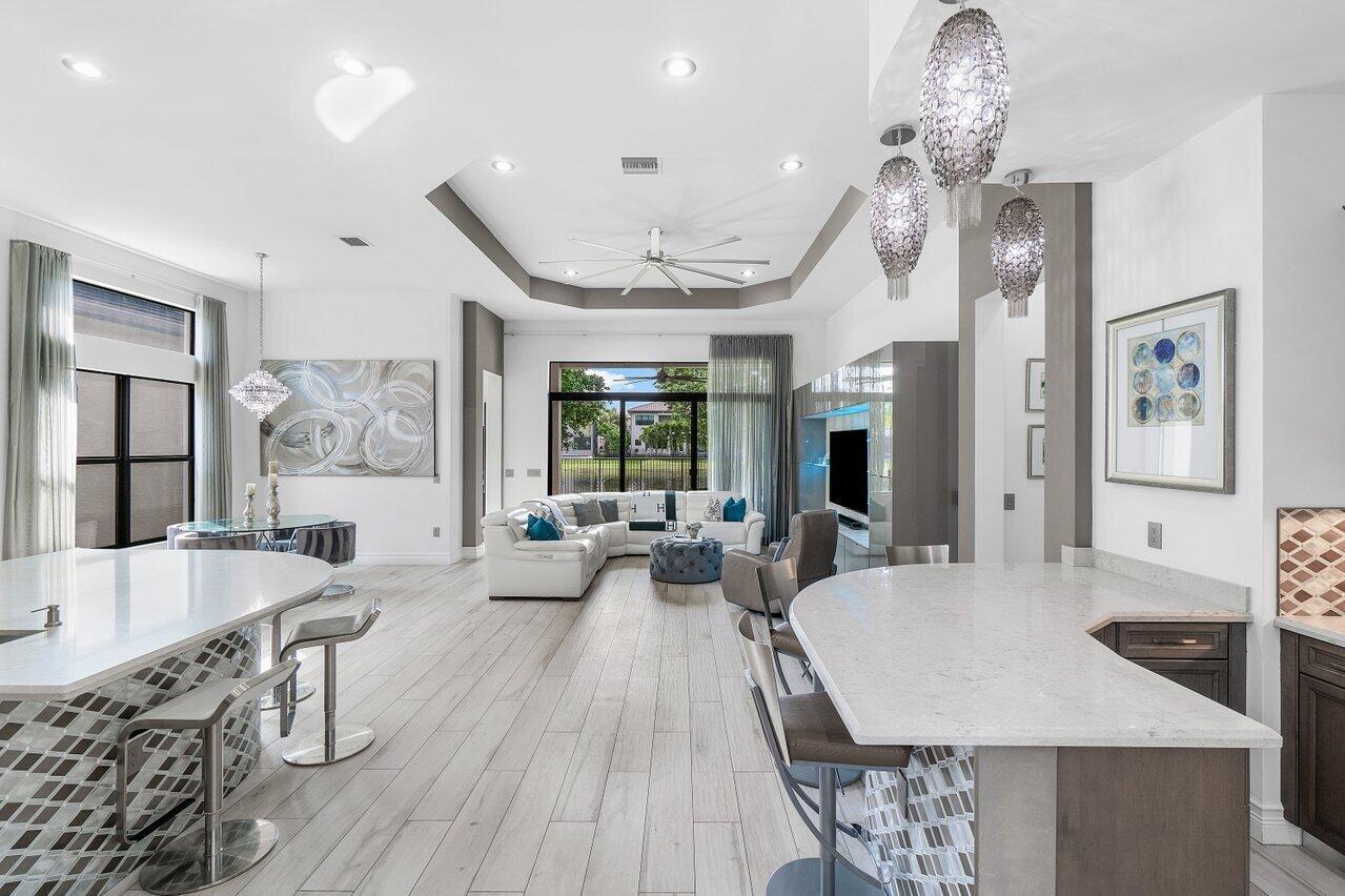 9736 Vitrail Lane